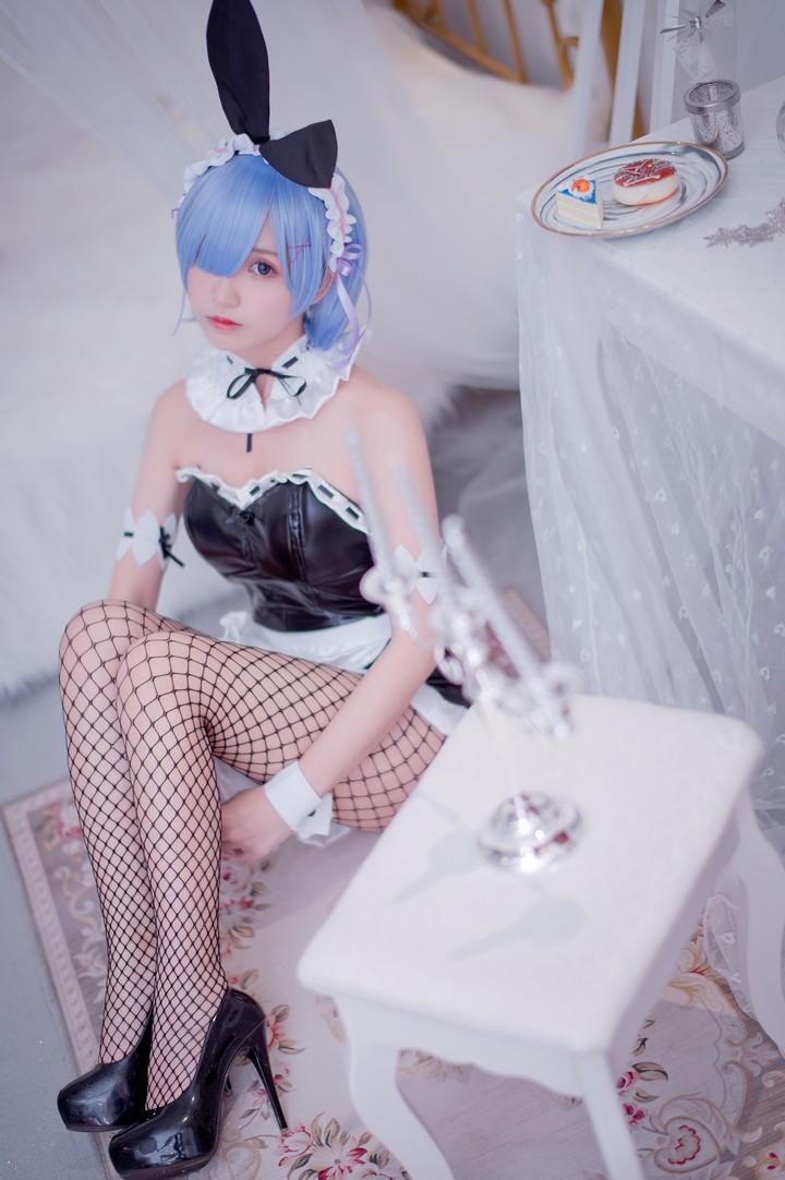 Coser@鳗鱼霏儿 VOL.049 兔女郎之蕾姆预览图