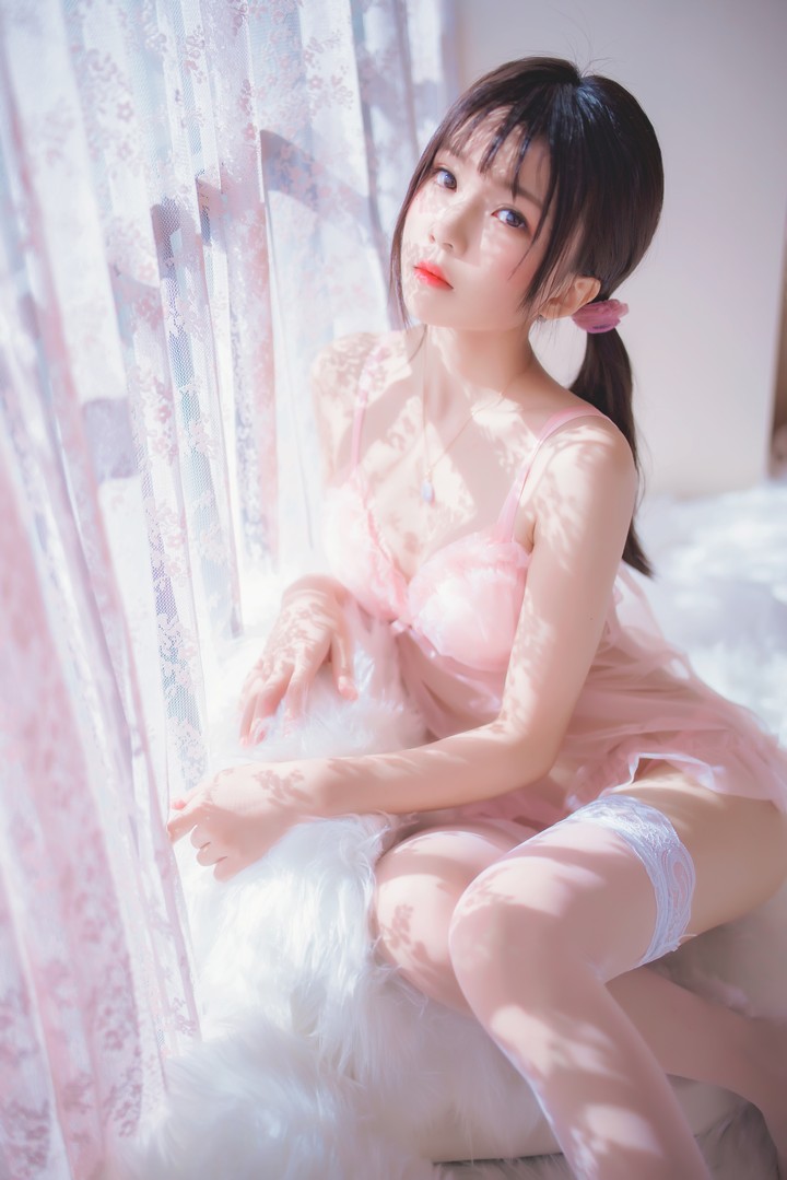 Coser@桜桃喵 VOL.018 初恋02 [39P568MB]预览图