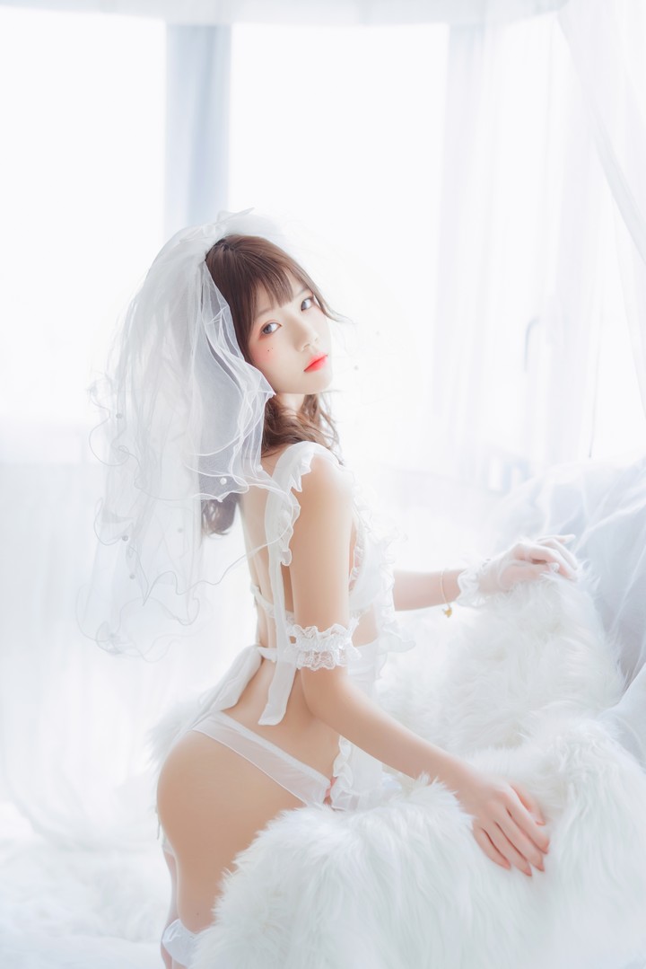 Coser@桜桃喵 VOL.053 轻纱 [33P-370MB]预览图