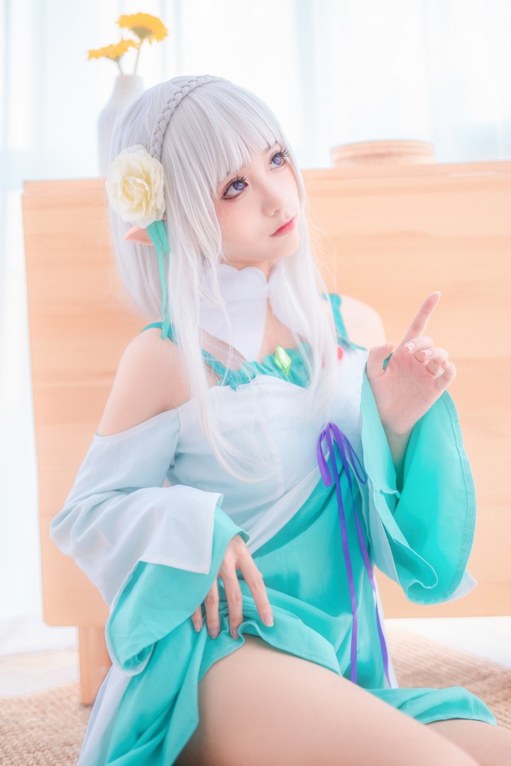 Coser@蠢沫沫 VOL.024 绿睡衣预览图