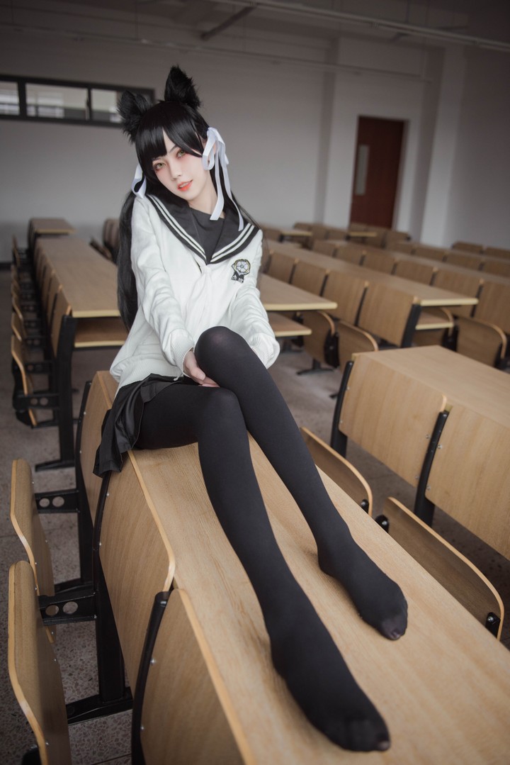 Coser@你的负卿 VOL.001 爱宕制服预览图