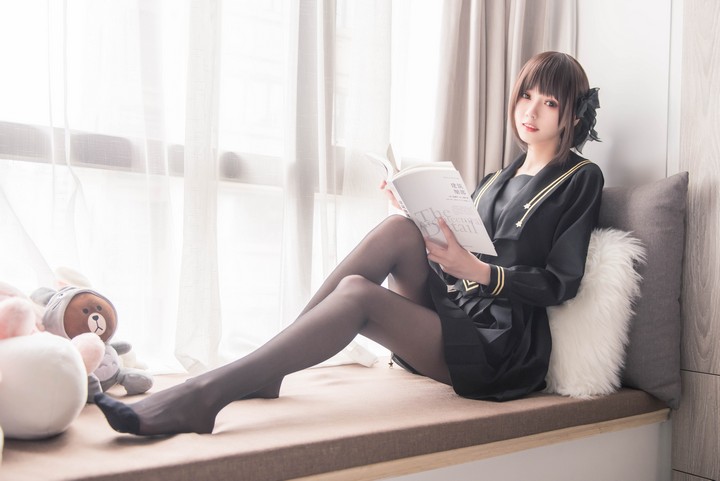 Coser@你的负卿 VOL.002 窗台制服预览图