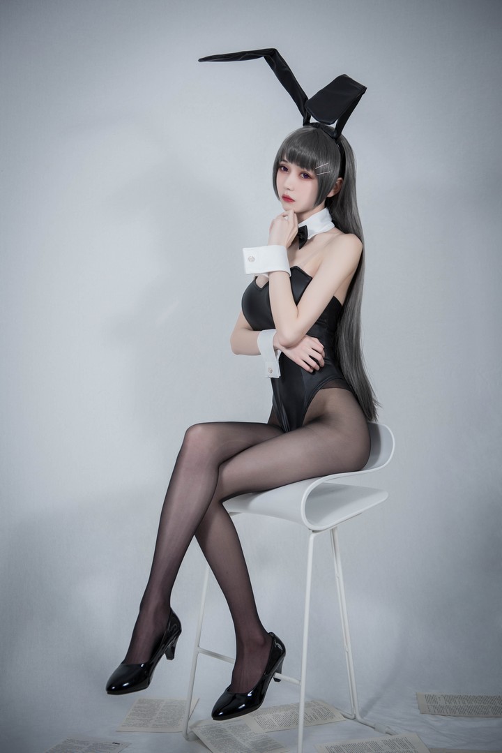 Coser@你的负卿 VOL.013 学姐兔女郎预览图