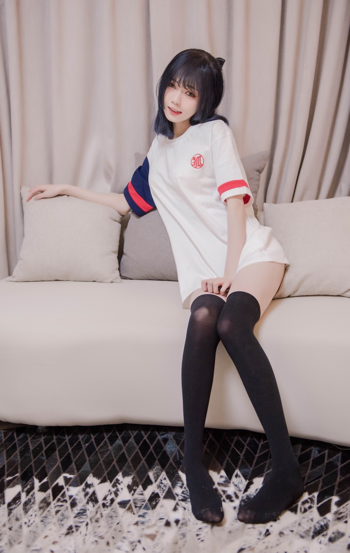 Coser@你的负卿 VOL.023 居家私服2 [9P88MB]推荐预览图