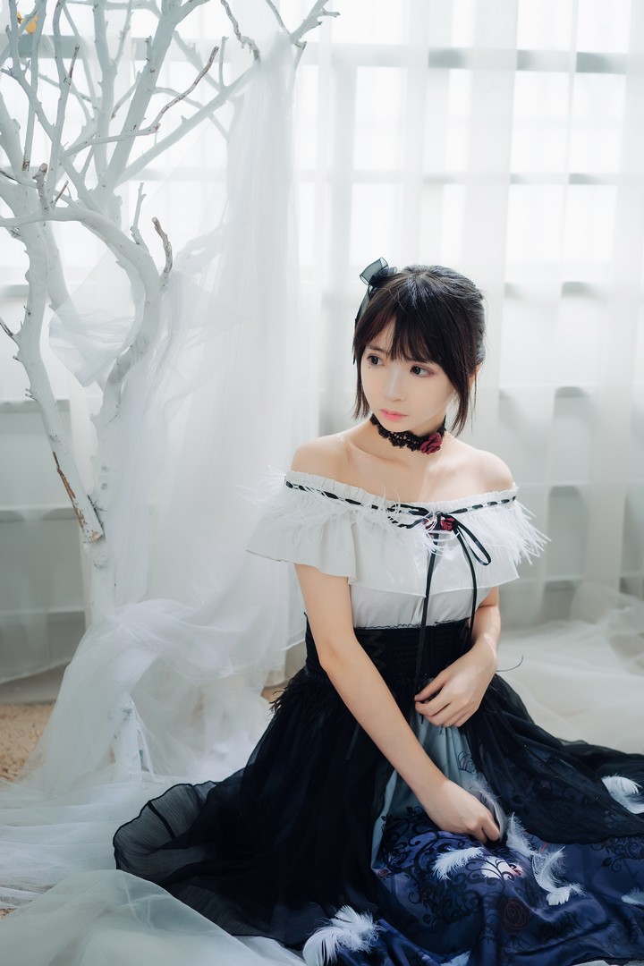 Coser@疯猫Ss VOL.003 散-小裙子-22P-177M预览图