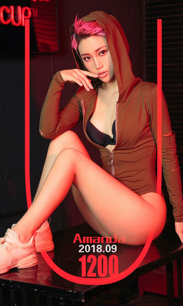 [Ugirls尤果网] 爱尤物专辑 VOL.1200 酷爽辣妹 Amanda [35P39MB]预览图