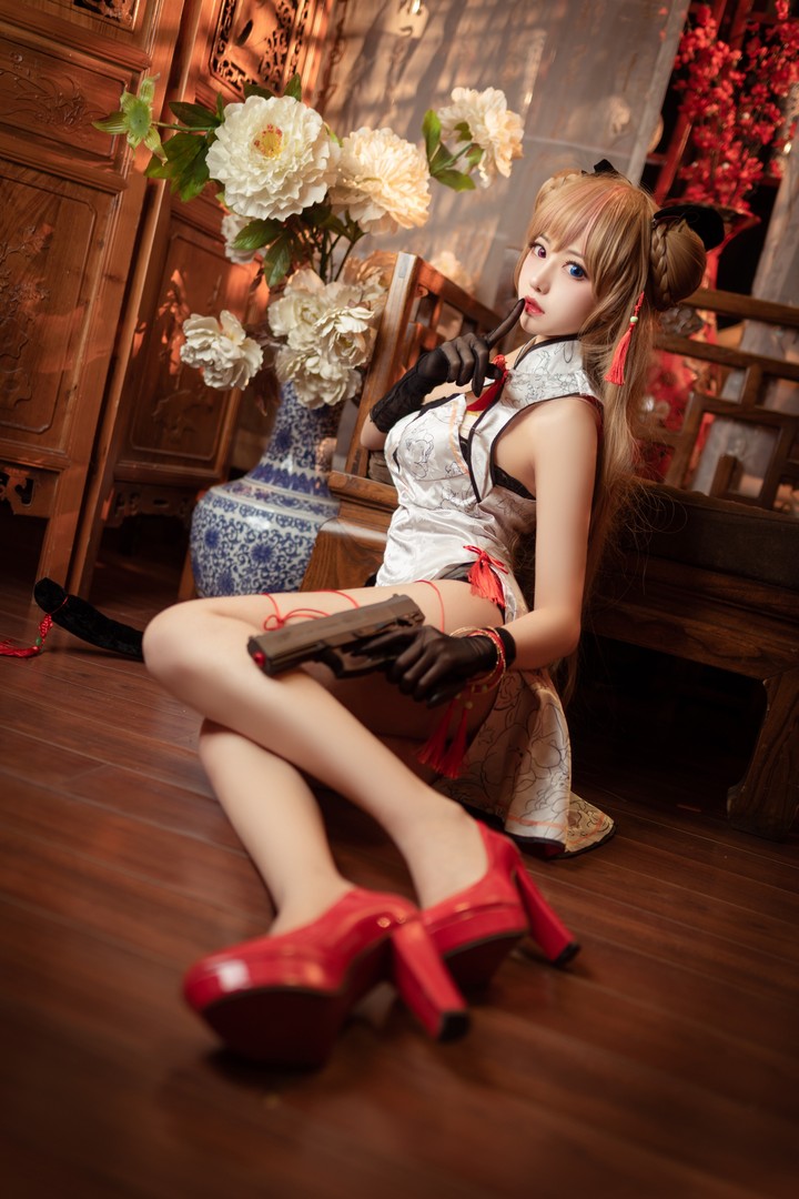 Coser@Shika小鹿鹿 VOL.047 蜂糖花 [20P-54MB]预览图