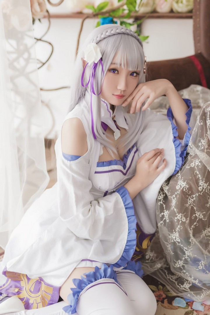 Coser@瓜希酱 VOL.026 艾米莉亚[16P／60.3MB]预览图