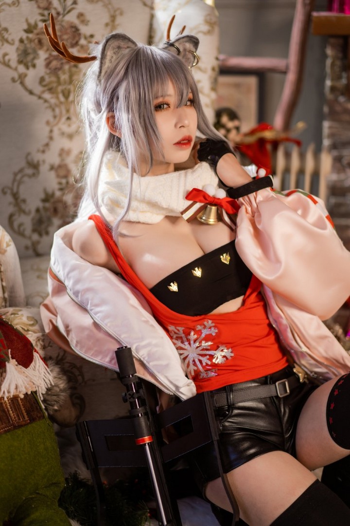 Coser@爱老师_PhD VOL.011 明日方舟 厚礼 黑cos[28P204MB]预览图