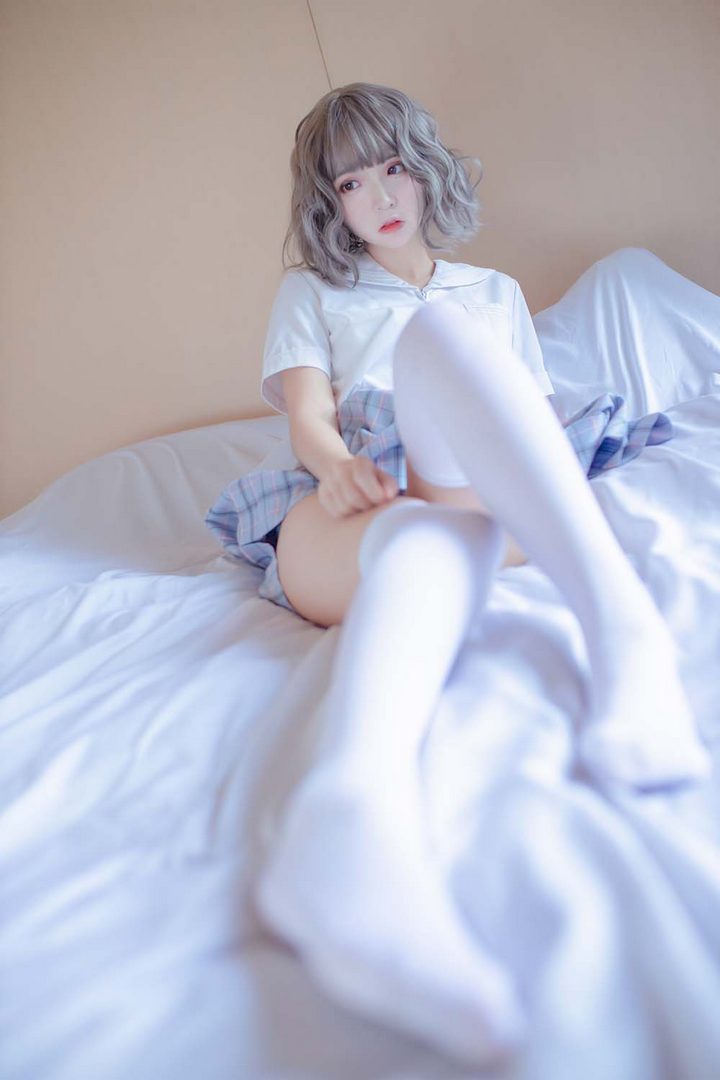 Coser@疯猫Ss VOL.064 思绪之JK[33P／471MB]预览图