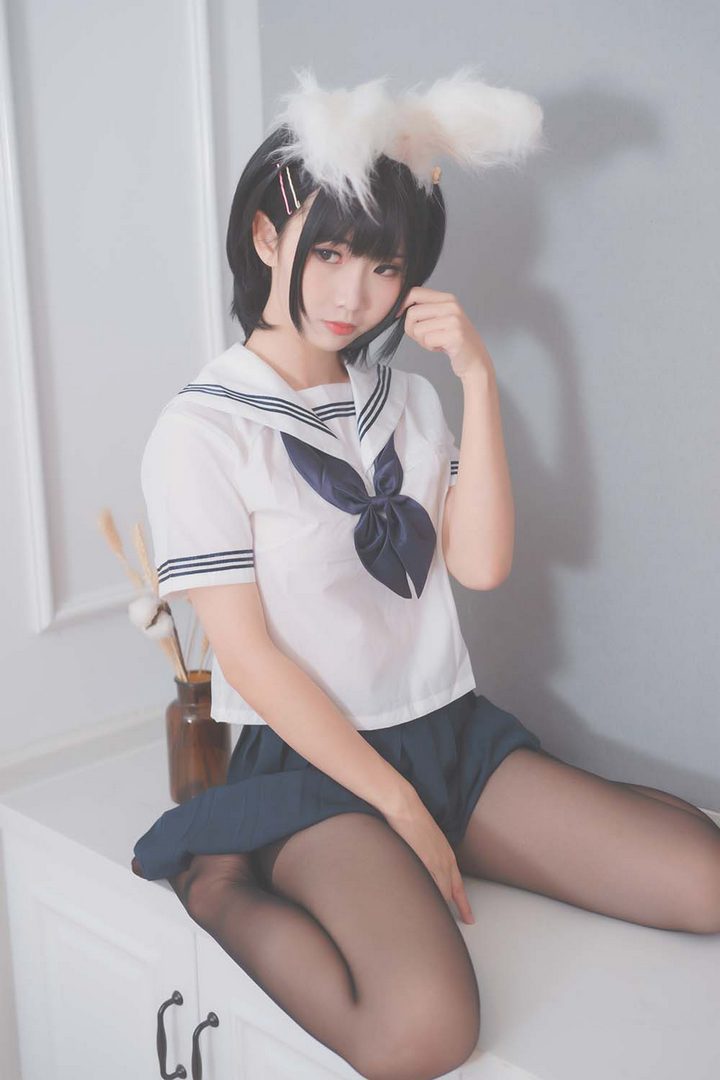 Coser@面饼仙儿 VOL.049 兔耳jk[17P／170MB]预览图