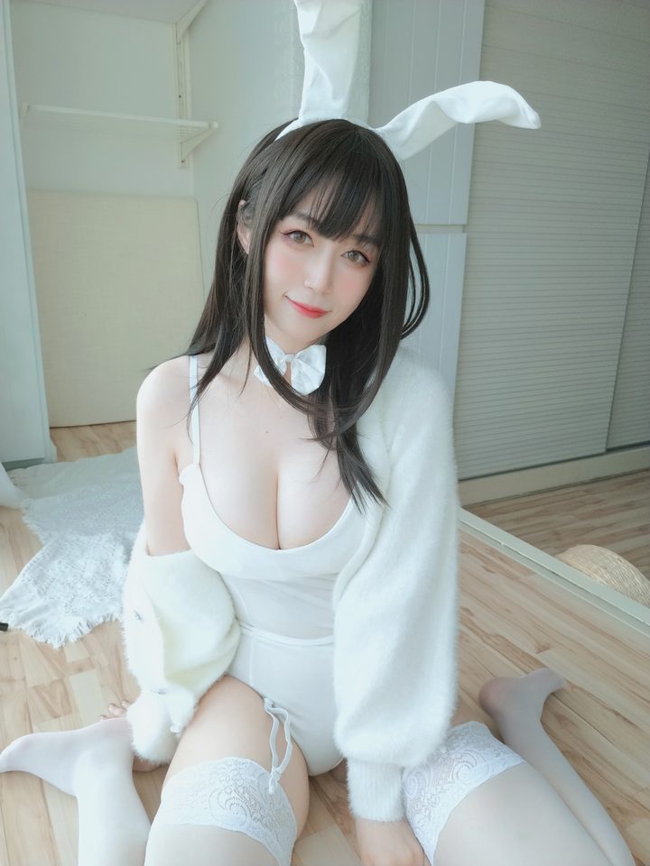 Coser@白银81 VOL.074 白丝兔子[109P4V-893MB]预览图