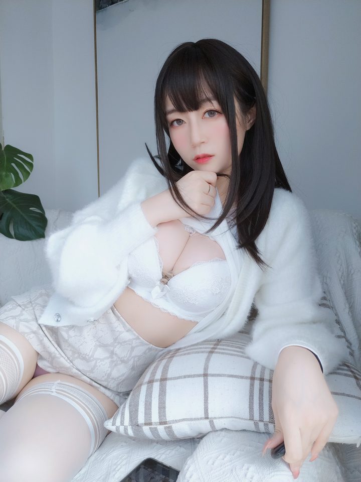 Coser@白银81 VOL.083 自分撮りvol.47[121P3V-789MB]预览图