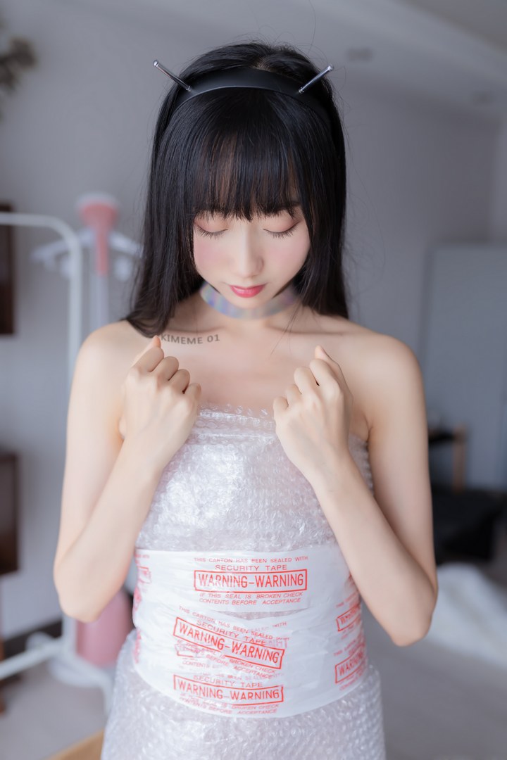 Coser@木绵绵OwO VOL.055 智能型彼女 [131P-837MB]预览图