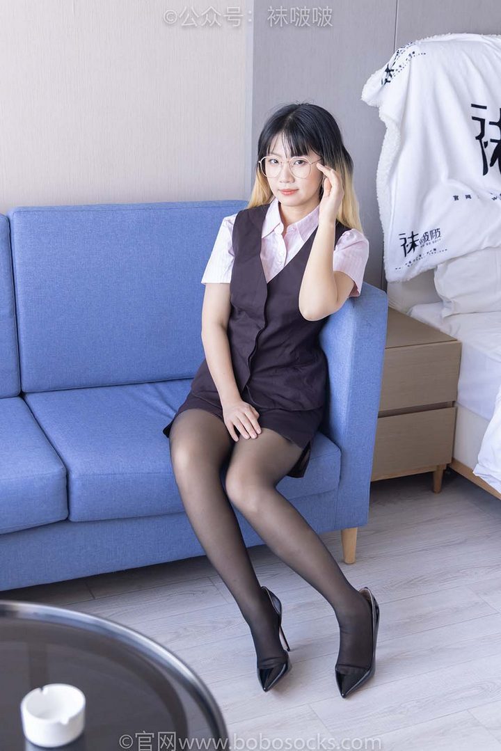 [BoBoSocks袜啵啵]VOL.065 砂糖-招行制服、高跟鞋、黑丝[140P+1V／6.51GB]预览图