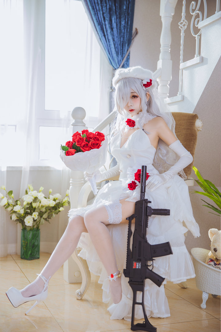 Coser@日奈娇 VOL.006 g36c 礼服[40P／375MB]预览图