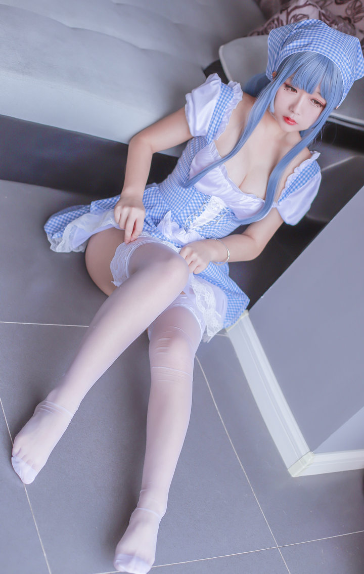 Coser@日奈娇 VOL.037 蓝色女仆 [46P-413MB]预览图