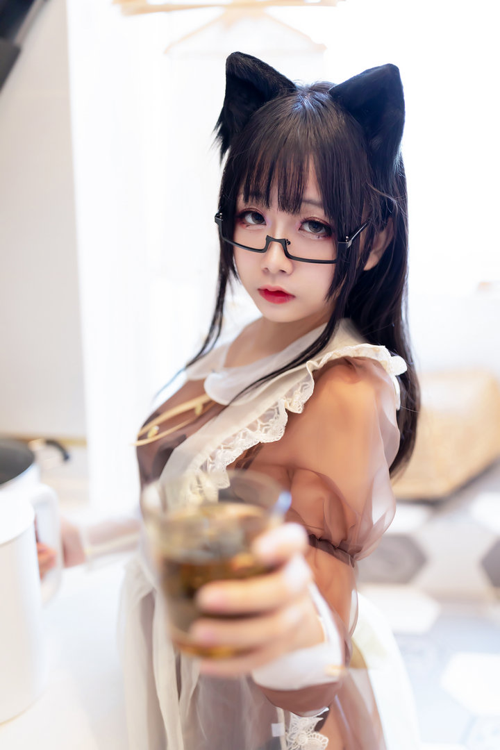 Coser@日奈娇 VOL.044 透明女仆 [47P-462M]预览图