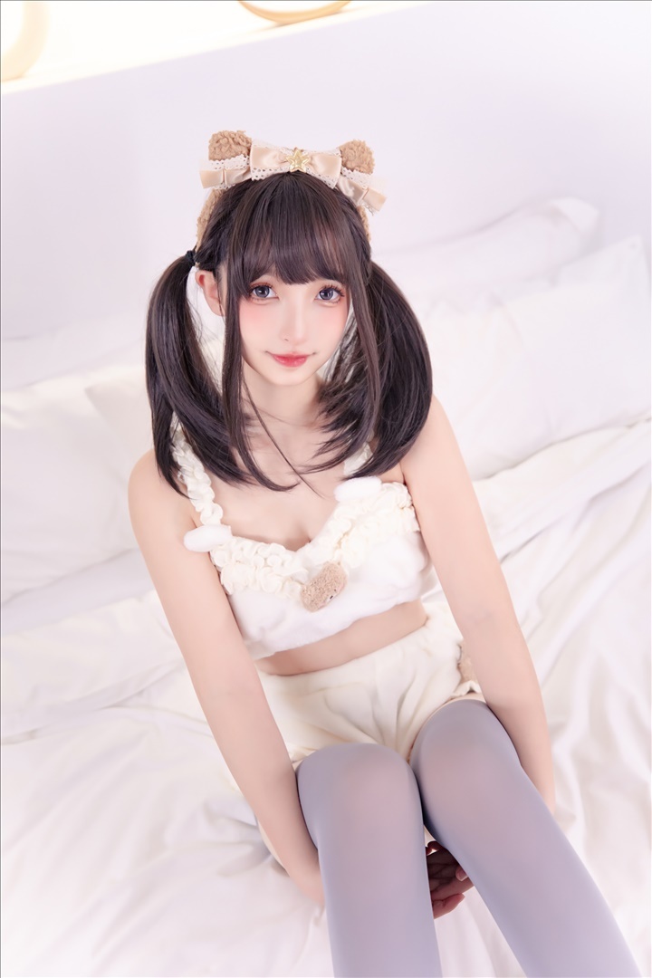 Coser@神楽板真冬 VOL.143 草莓胖次[75P-185.96MB]预览图