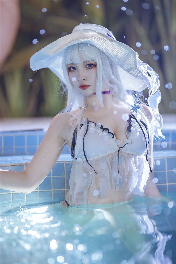 Coser@二佐Nisa VOL.139 碧蓝航线-光辉泳装 [39P-289MB]预览图