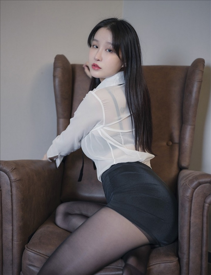 [ARTGRAVIA]VOL.355 Lee Seol (이설)[96P-235MB]预览图