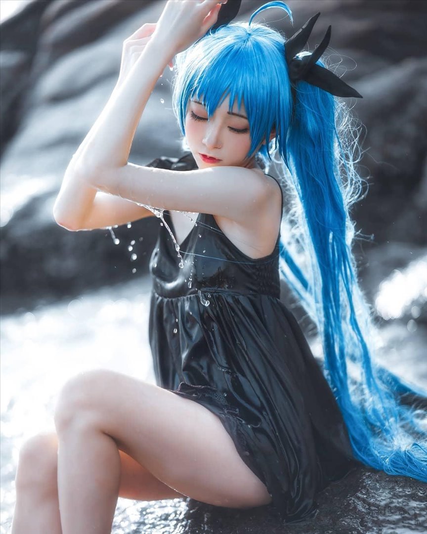 Coser@Kitaro_绮太郎 VOL.066 初音miku3[9P-28MB]预览图