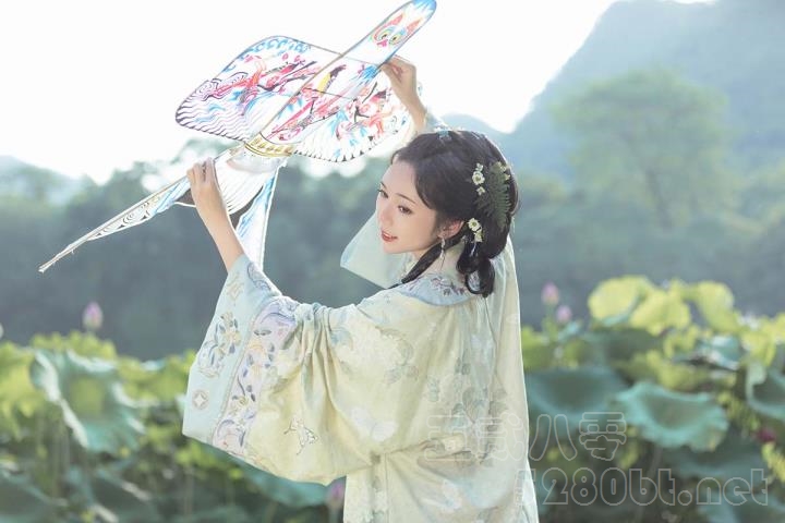 [YITUYU艺图语]2023.06.28 菡萏 槐枝-[35+1P／649MB]预览图