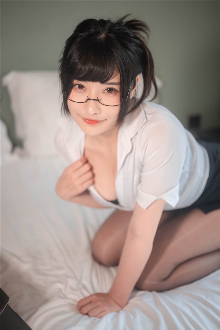 糖果果Candy - NO.005 室内ol[102P-325.8M]预览图