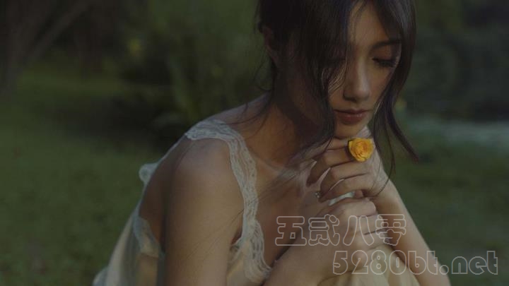 [YITUYU艺图语]2023.09.28 愿化身成岸边的一朵花 姜姜[35+1P／507MB]预览图