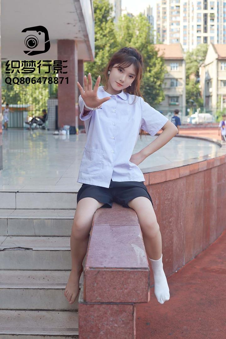 [织梦映像]VOL.065 学妹驾到-人生南北多歧路[300P+1V／12.7GB]推荐预览图