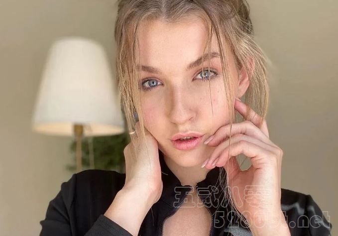 Mia Melano(米娅·梅拉诺)是谁 Mia Melano个人资料预览图