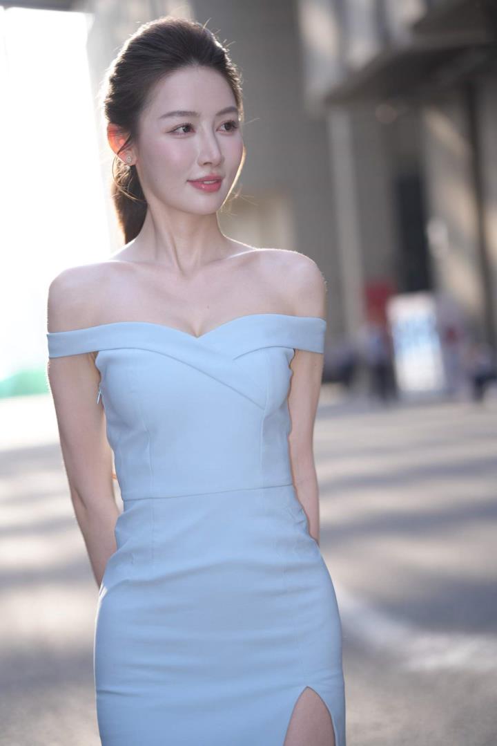 精选街拍Ⅱ作品 VOL.4647 魅力女神敏敏[128P／176MB]推荐预览图