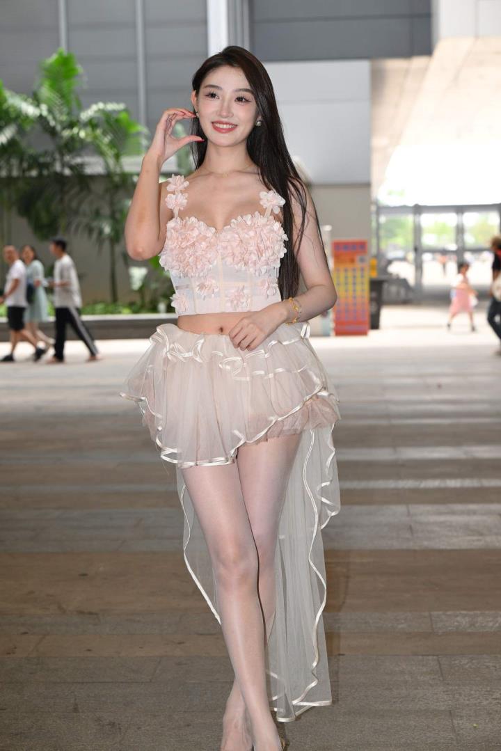 精选街拍Ⅱ作品 VOL.4691 甜美粉色纱裙[179P／523MB]推荐预览图