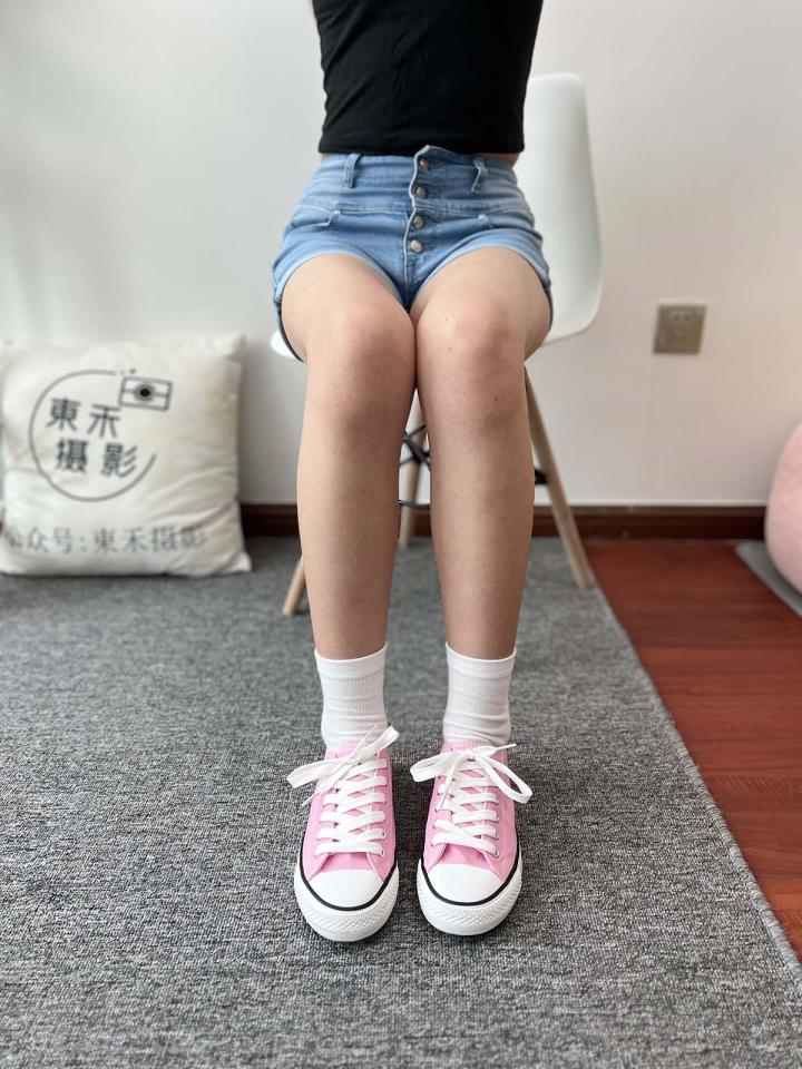 三禾摄影 VOL.026 牛仔短裤 棉袜 帆布鞋[176P+1V／687MB]推荐预览图